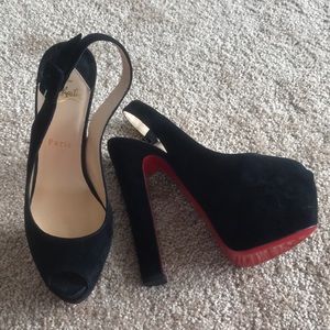 Christian Louboutin platform sandal 37 1/2